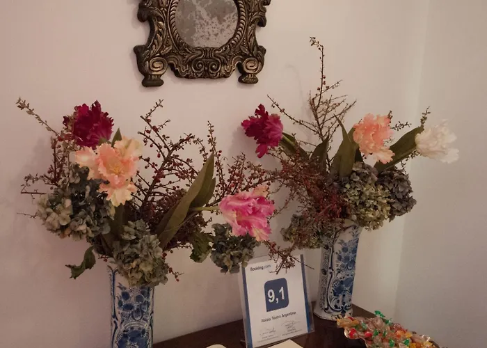Bed and Breakfast Relais Teatro Argentina 4*