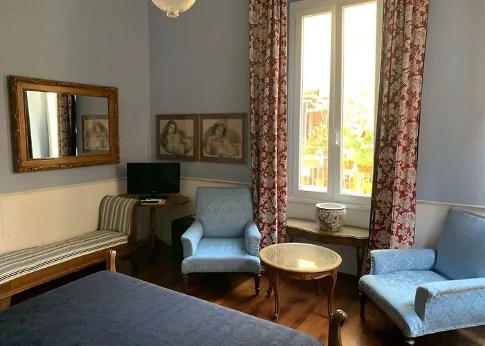 Oda ve Kahvaltı Relais Teatro Argentina Roma